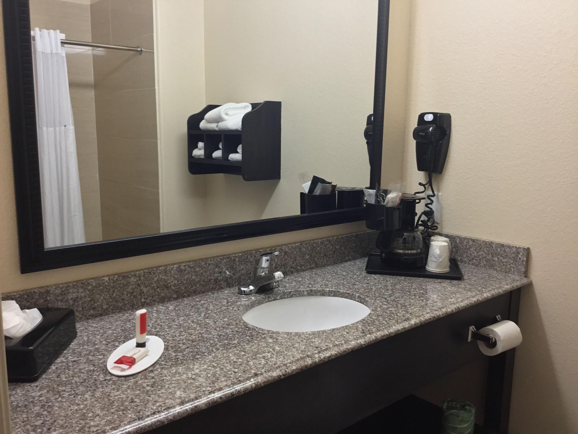 Days Inn & Suites By Wyndham Galveston West/Seawall Ngoại thất bức ảnh