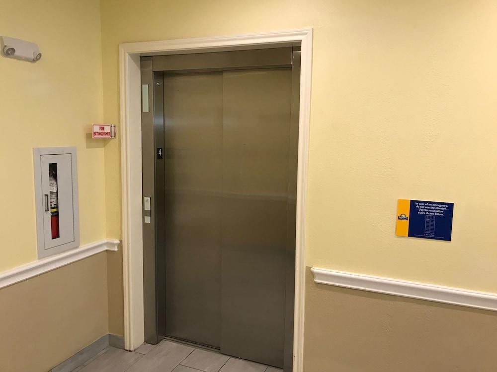 Days Inn & Suites By Wyndham Galveston West/Seawall Ngoại thất bức ảnh