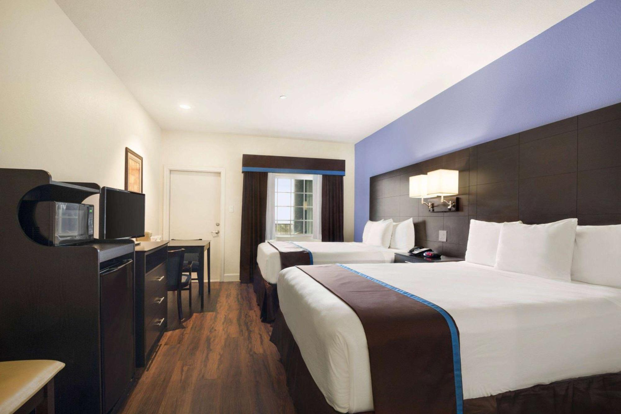 Days Inn & Suites By Wyndham Galveston West/Seawall Ngoại thất bức ảnh